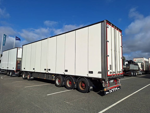 NTM 5-axl Skåpsläp