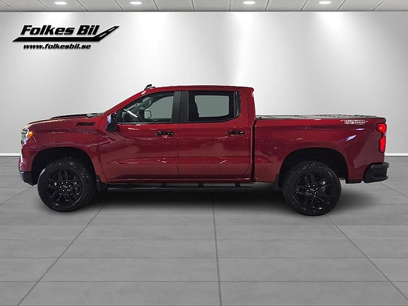 Chevrolet Silverado 5 of 5