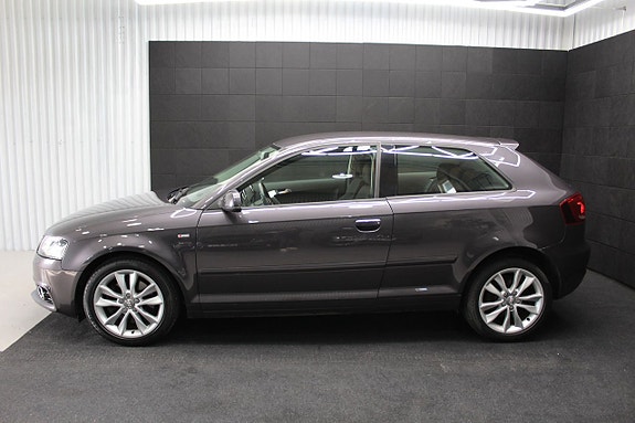 Audi A3 3 of 5