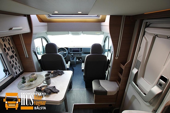 Knaus VANWAVE MAN 640 MEG VANS 463 mil  Ti VanWave MAN 640 MEG Automat 177hk Taksäng 463mil 7 of 27