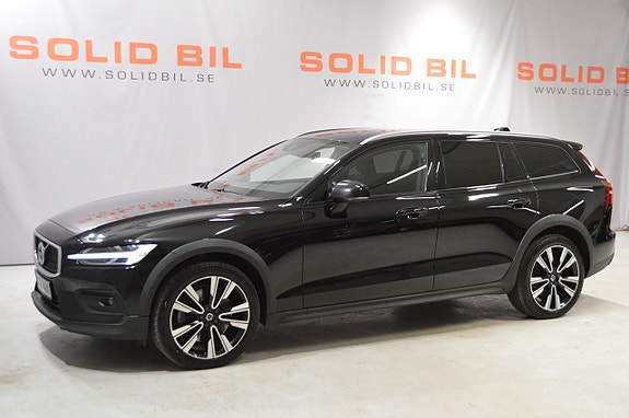 Volvo V60 Cross Country 2 of 19