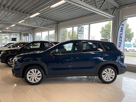 Suzuki S-Cross 3 of 5
