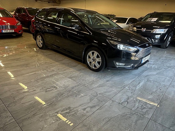 Ford Focus 2 of 5