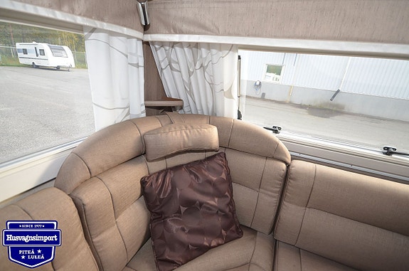 Kabe ROYAL 560 XL KS Dubbelbädd / Vitt kök 4 of 18