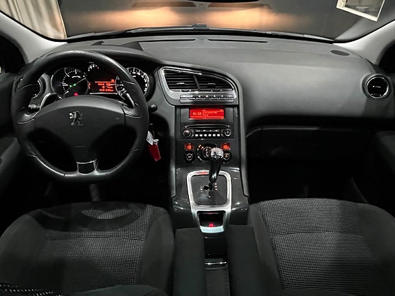 Peugeot 5008 14 of 22