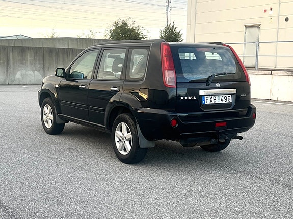 Nissan X-Trail 4 of 5
