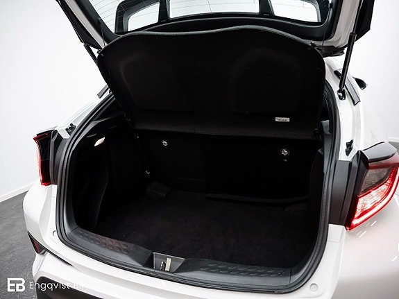 Toyota C-HR 11 of 27
