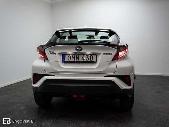 Toyota C-HR 10 of 27