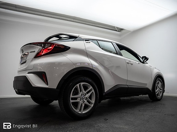 Toyota C-HR 9 of 27