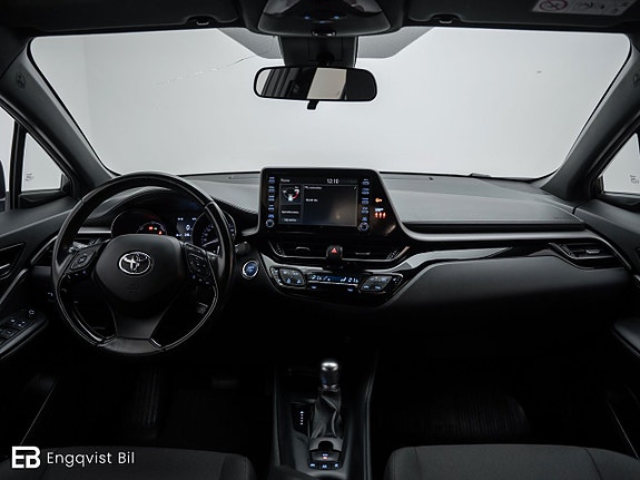 Toyota C-HR 18 of 27