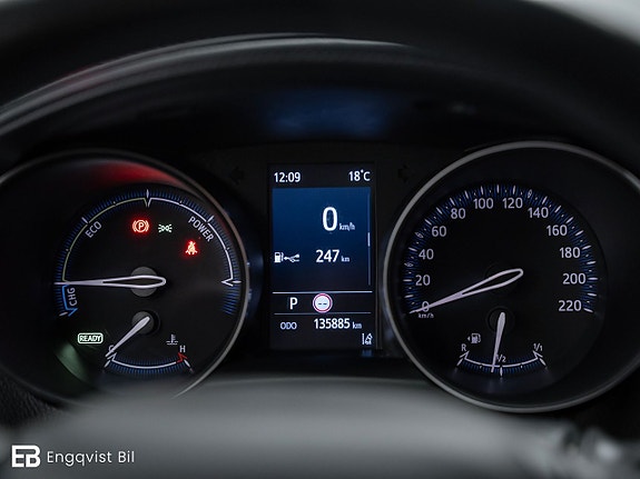Toyota C-HR 12 of 27
