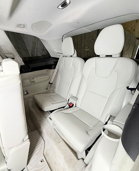 Volvo XC90 7 of 20