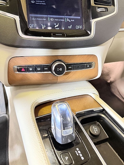 Volvo XC90 19 of 20