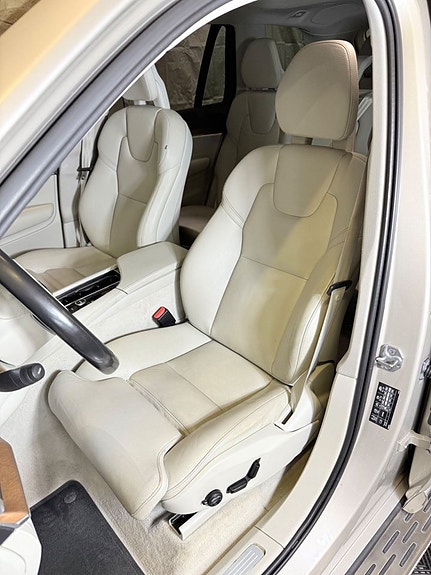 Volvo XC90 5 of 5