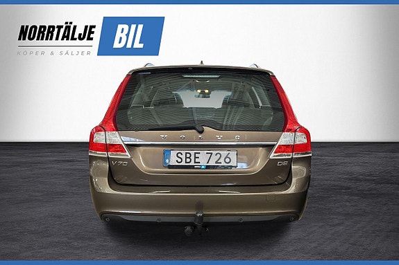 Volvo V70 7 of 17