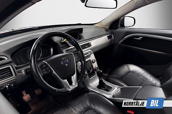 Volvo V70 9 of 17