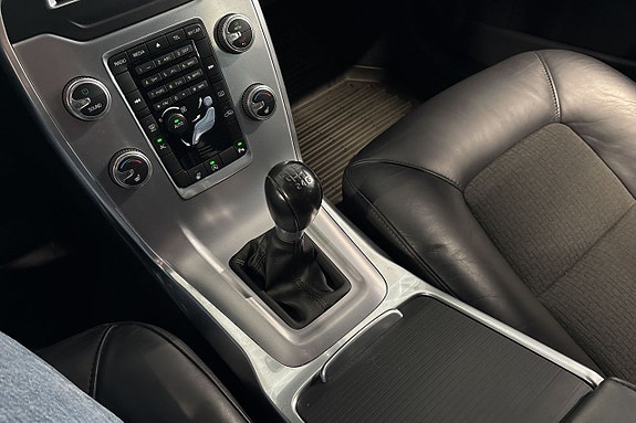 Volvo V70 16 of 17