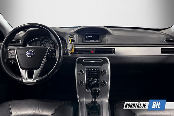 Volvo V70 3 of 17
