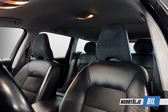 Volvo V70 10 of 17