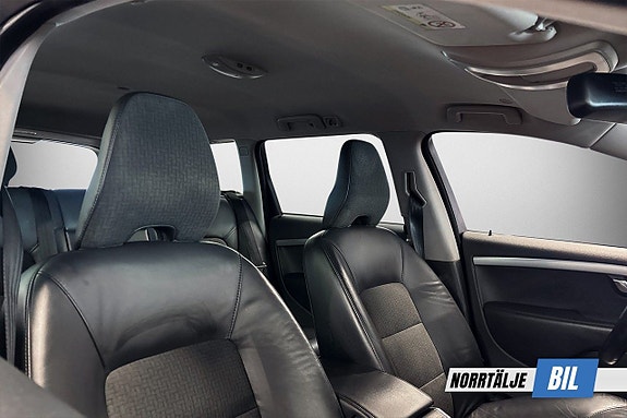 Volvo V70 13 of 17