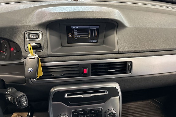 Volvo V70 15 of 17