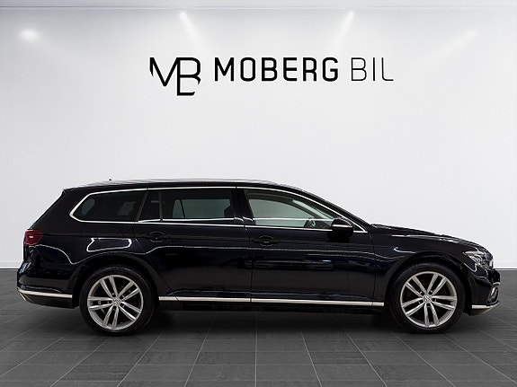 Volkswagen Passat 4 of 19