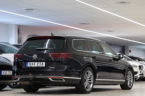 Volkswagen Passat 7 of 22