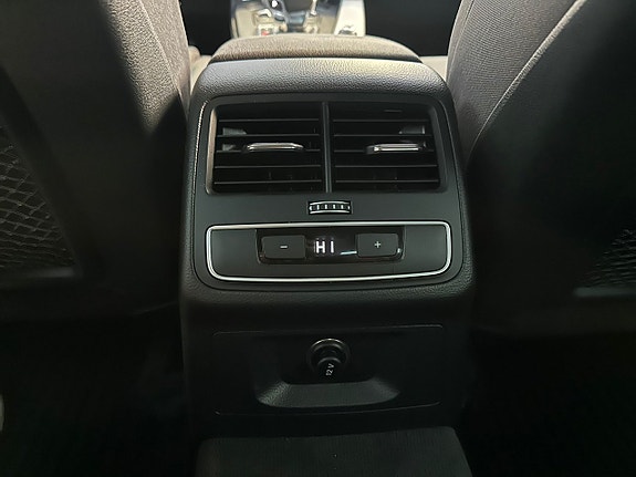 Audi A4 21 of 27
