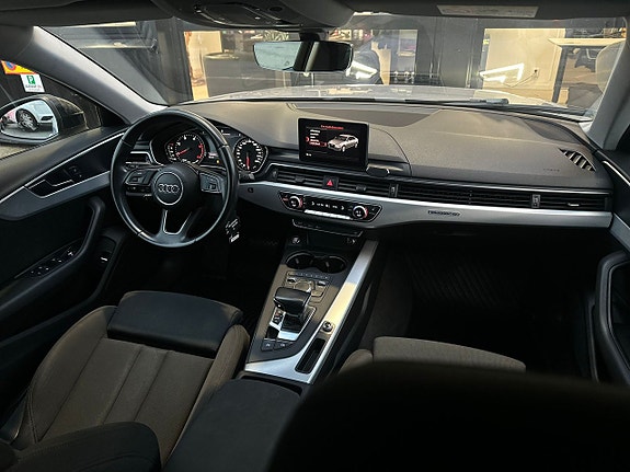 Audi A4 22 of 27