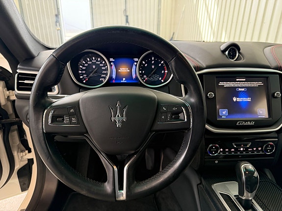 Maserati Ghibli 9 of 17