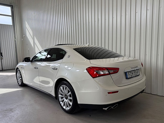 Maserati Ghibli 3 of 17