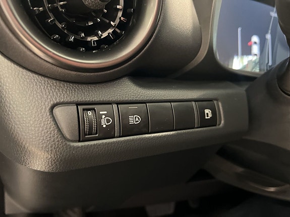 Toyota C-HR 25 of 29