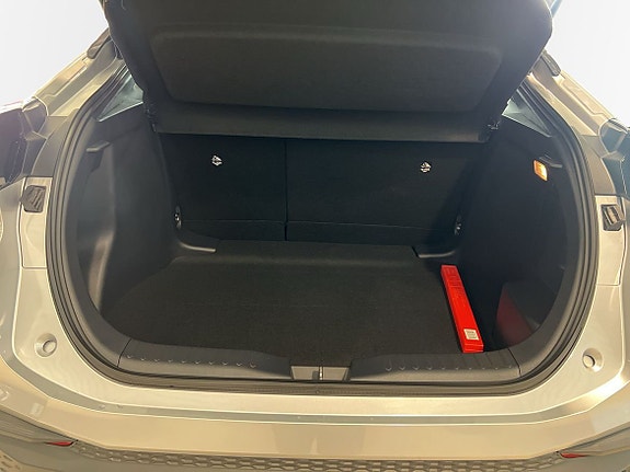 Toyota C-HR 10 of 29