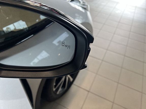 Toyota C-HR 20 of 29