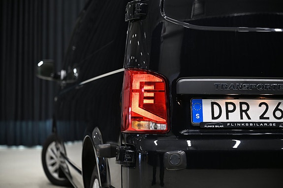 Volkswagen Transporter 9 of 30