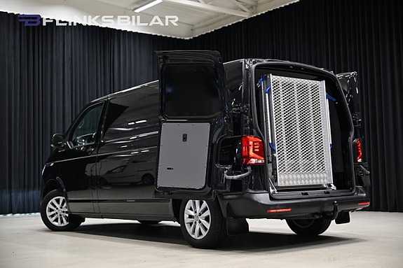 Volkswagen Transporter 4 of 30