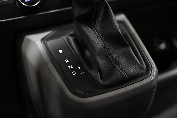 Volkswagen Transporter 25 of 30