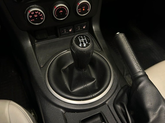 Mazda MX-5 20 of 23