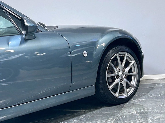 Mazda MX-5 10 of 23
