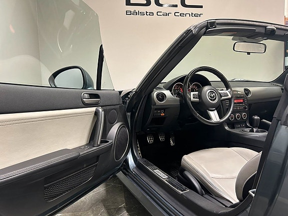 Mazda MX-5 13 of 23