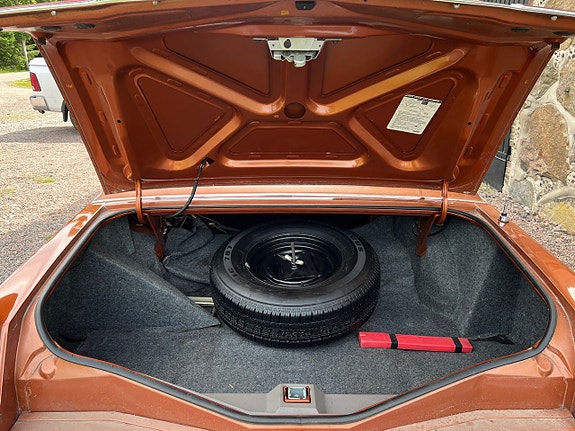 Lincoln Continental 20 of 20