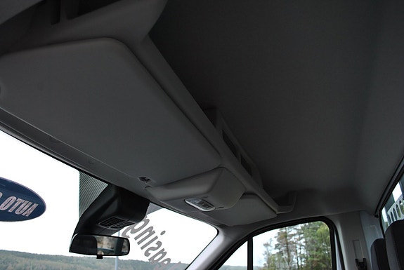 Ford Transit 12 of 16