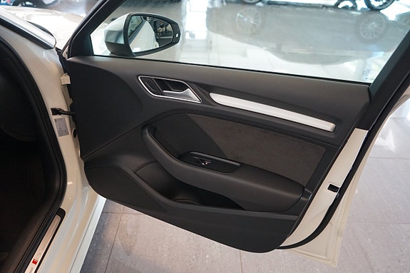 Audi S3 15 of 27