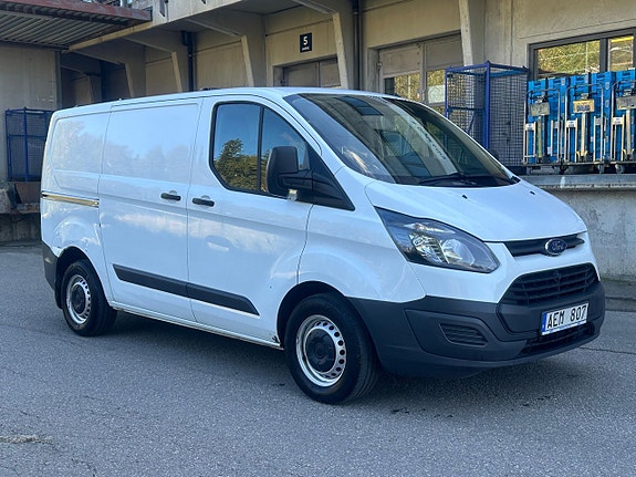 Ford Transit Custom 2 of 11