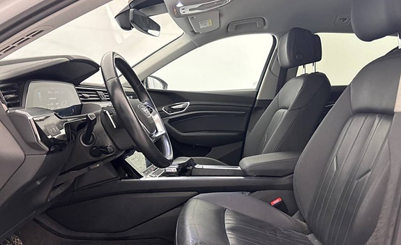 Audi e-tron 6 of 20
