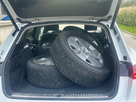 Audi e-tron 20 of 20