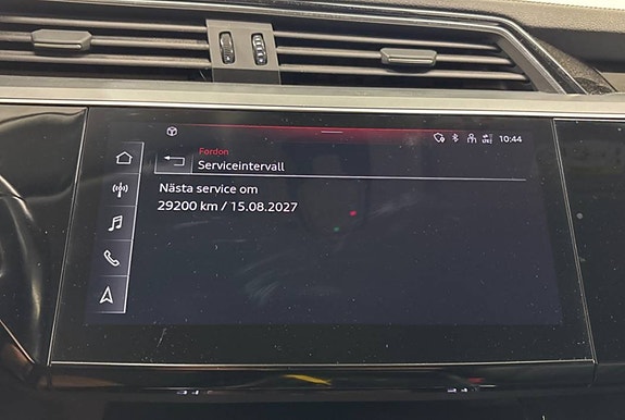 Audi e-tron 18 of 20