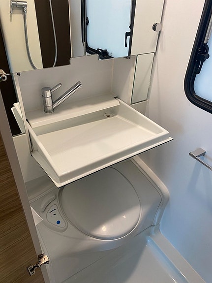 Adria Altea 542 PH / Queens-bed / 1500kg / 995kr/månad 7 of 14
