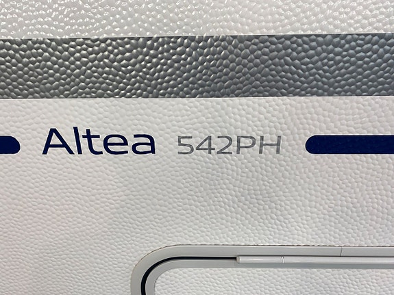 Adria Altea 542 PH / Queens-bed / 1500kg / 995kr/månad 2 of 14