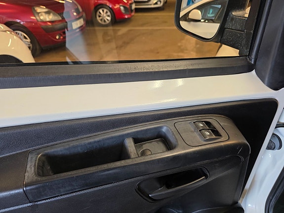 Peugeot Bipper 7 of 12